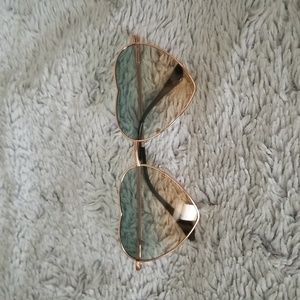 Heart Shaped Metal Frame Sunglasses